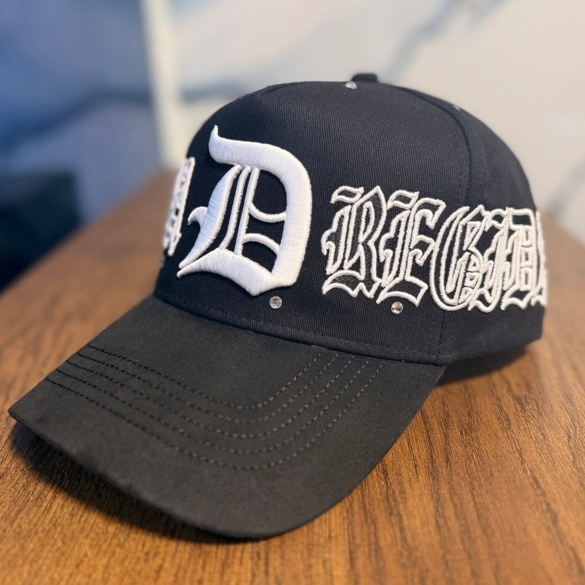 Dandy Hats X Fuerza Regida